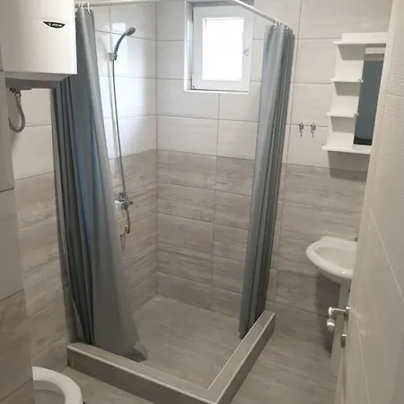 Vikendica Dunav Ms Vikendica