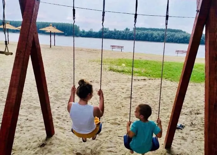 بيت للعطل Vikendica Dunav Ms Celarevo